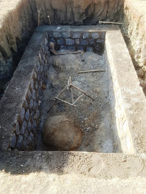toilet-pit